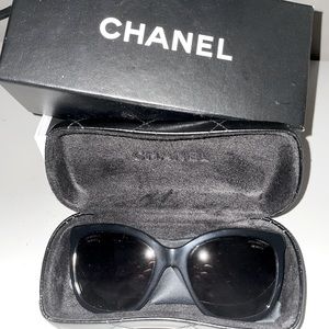 CHANEL Sunglasses